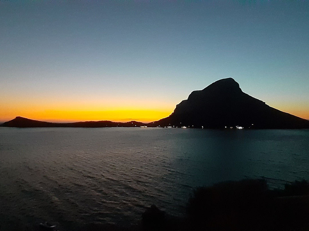 Elena Apartments主图