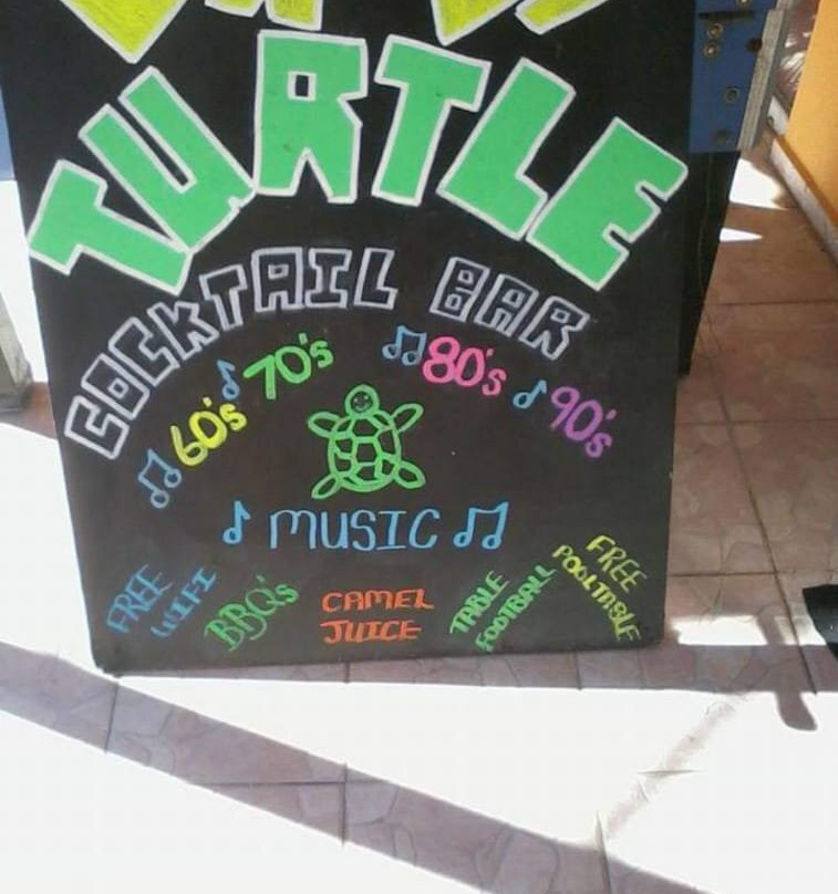 Lazy Turtle Cocktail Bar景点图片