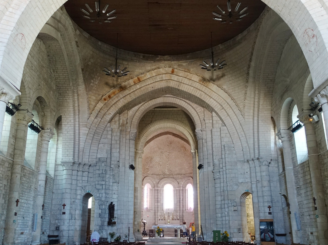 Abbaye aux Dames景点图片