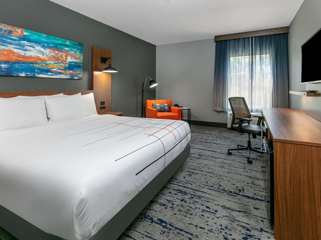 杰克森维尔拉昆塔温德姆套房酒店主图