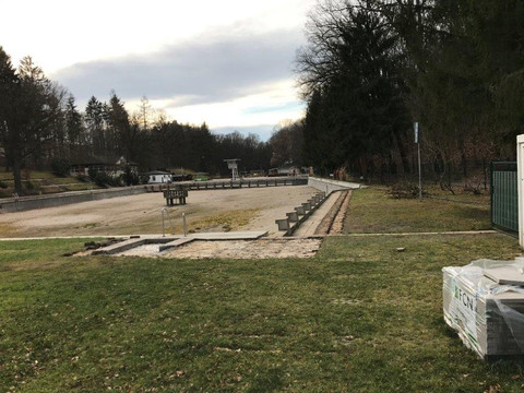 Sahnbad Crimmitschau-Crimmitschau必去景点