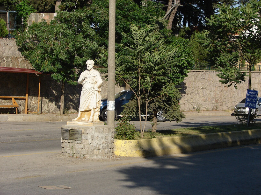 Aristo Heykeli景点图片