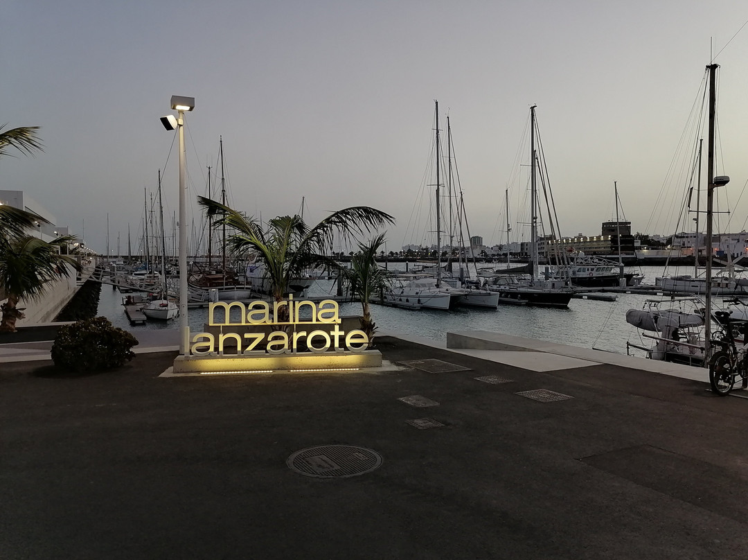 Marina Lanzarote-阿雷西费必去景点