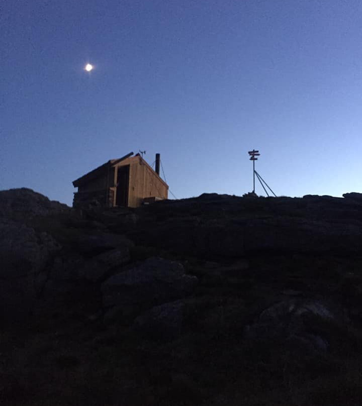 Storafjellet gapahuk景点图片