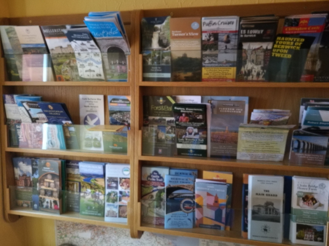 Castle Vale House主图