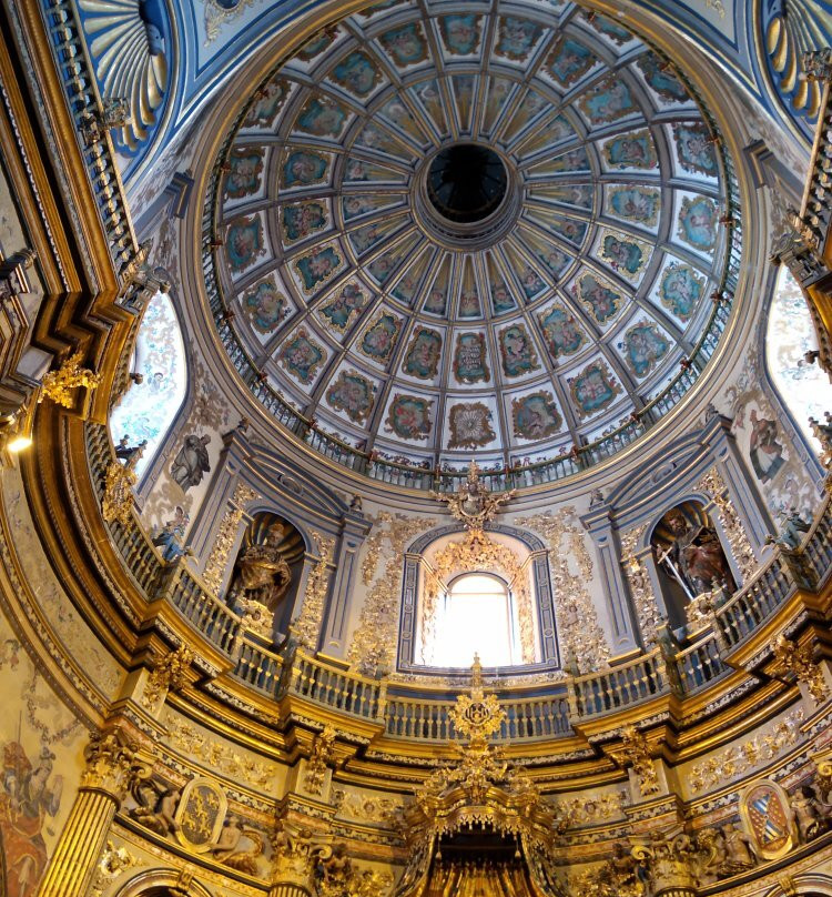 Holy Chapel of the Saviour-乌维达必去景点