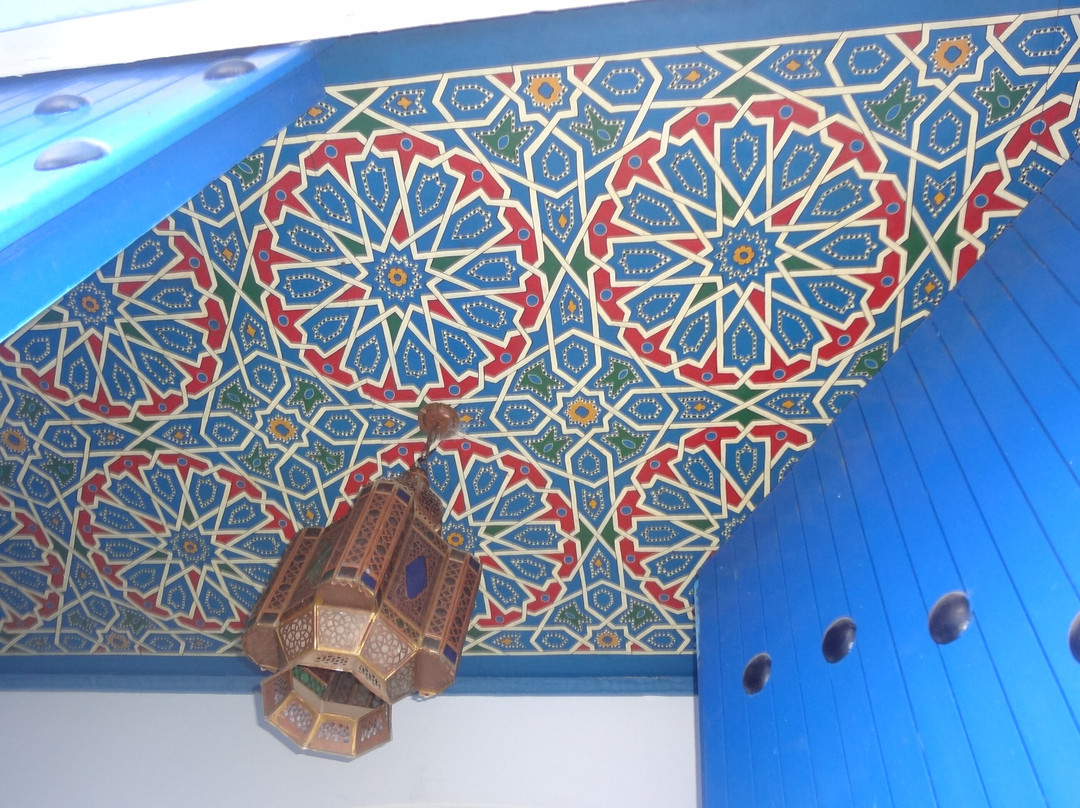 Maison De La Culture-舍夫沙万必去景点