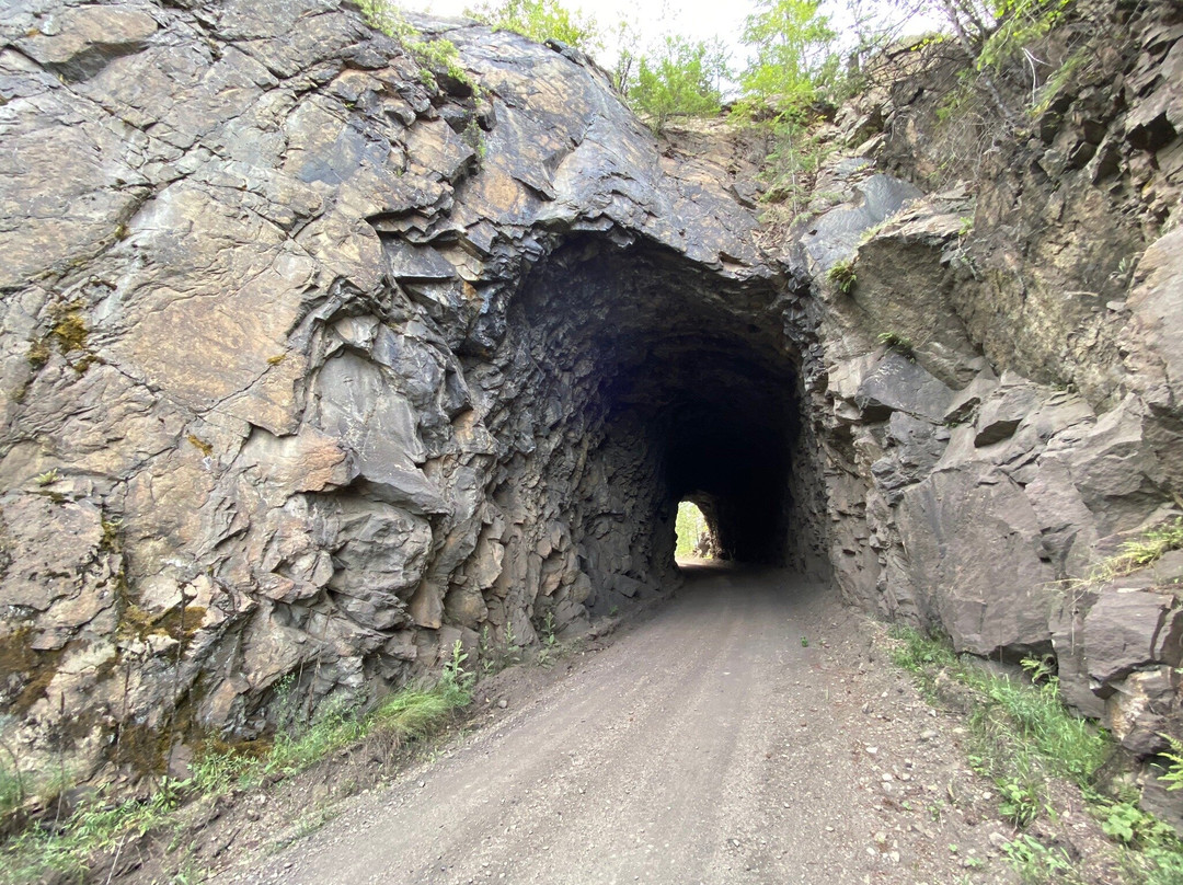 Columbia and Western Rail Trail景点图片