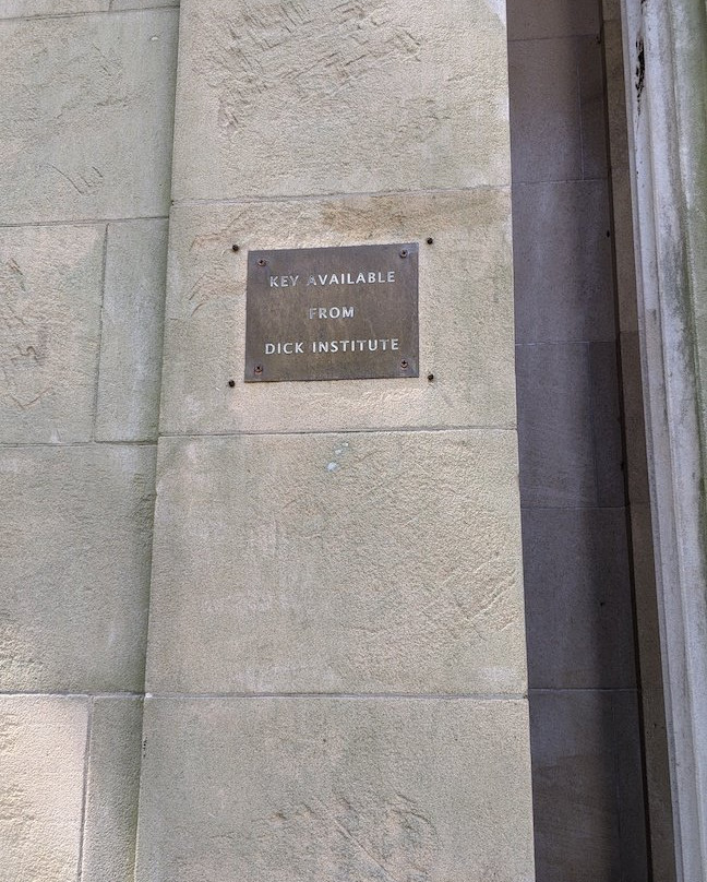 Kilmarnock War Memorial景点图片