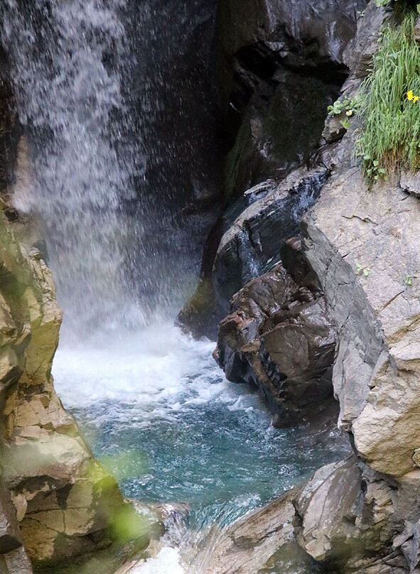 Cascade de la Belle Au Bois景点图片