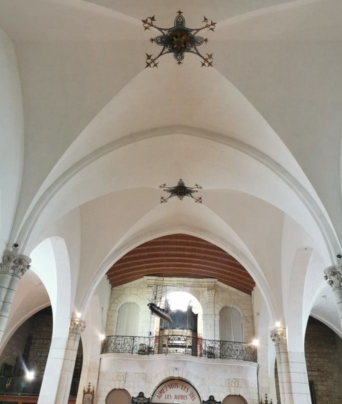 Église Saint-Pierre景点图片