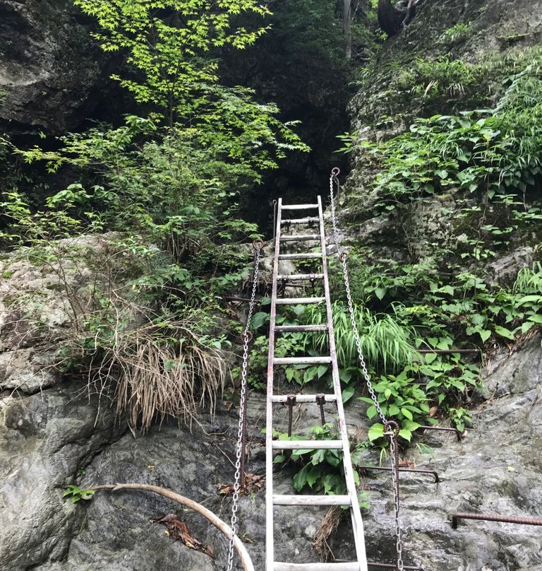 Kanotoiwa-桧原村必去景点