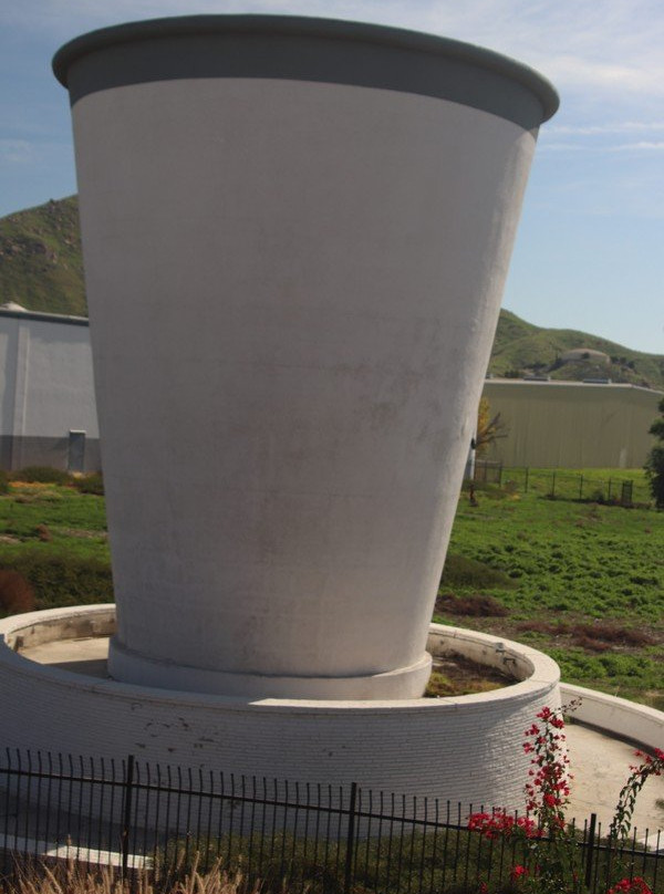 World's Largest Paper Cup-里弗赛德必去景点