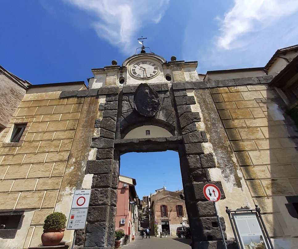 Porta Maggiore o di Castello-Anguillara Sabazia必去景点