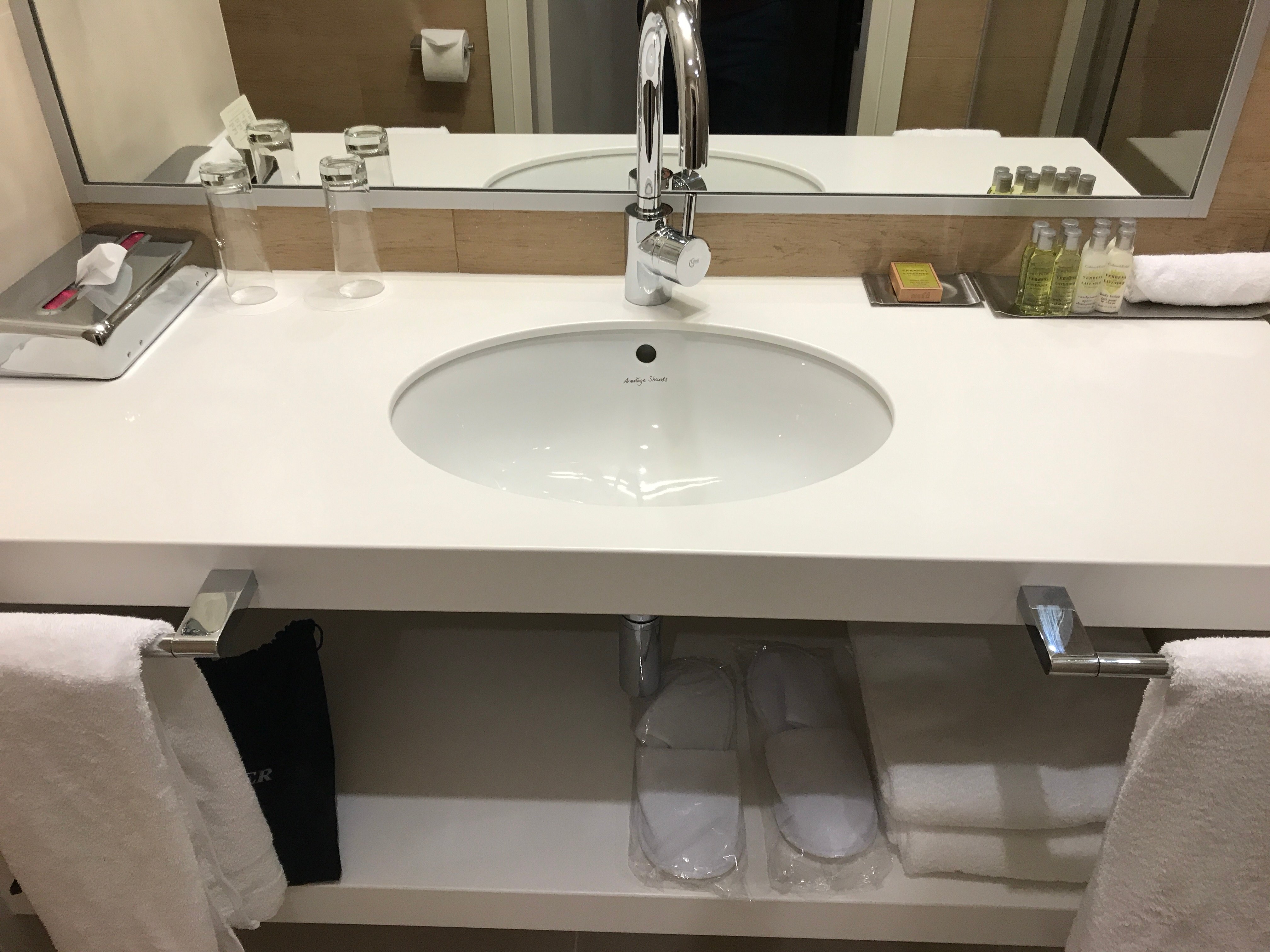 DoubleTree By Hilton Moscow - Vnukovo Airport-浴室
