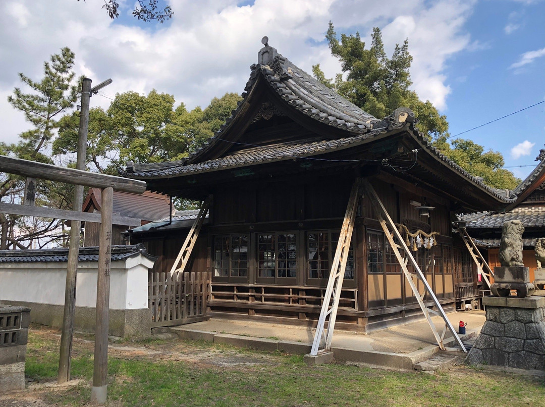 Toyoishi Shrine景点图片