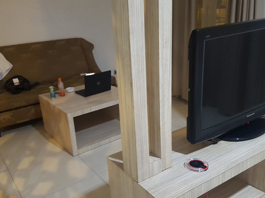 HW Hotel Padang主图