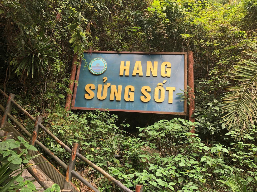 Sung Sot Cave景点图片