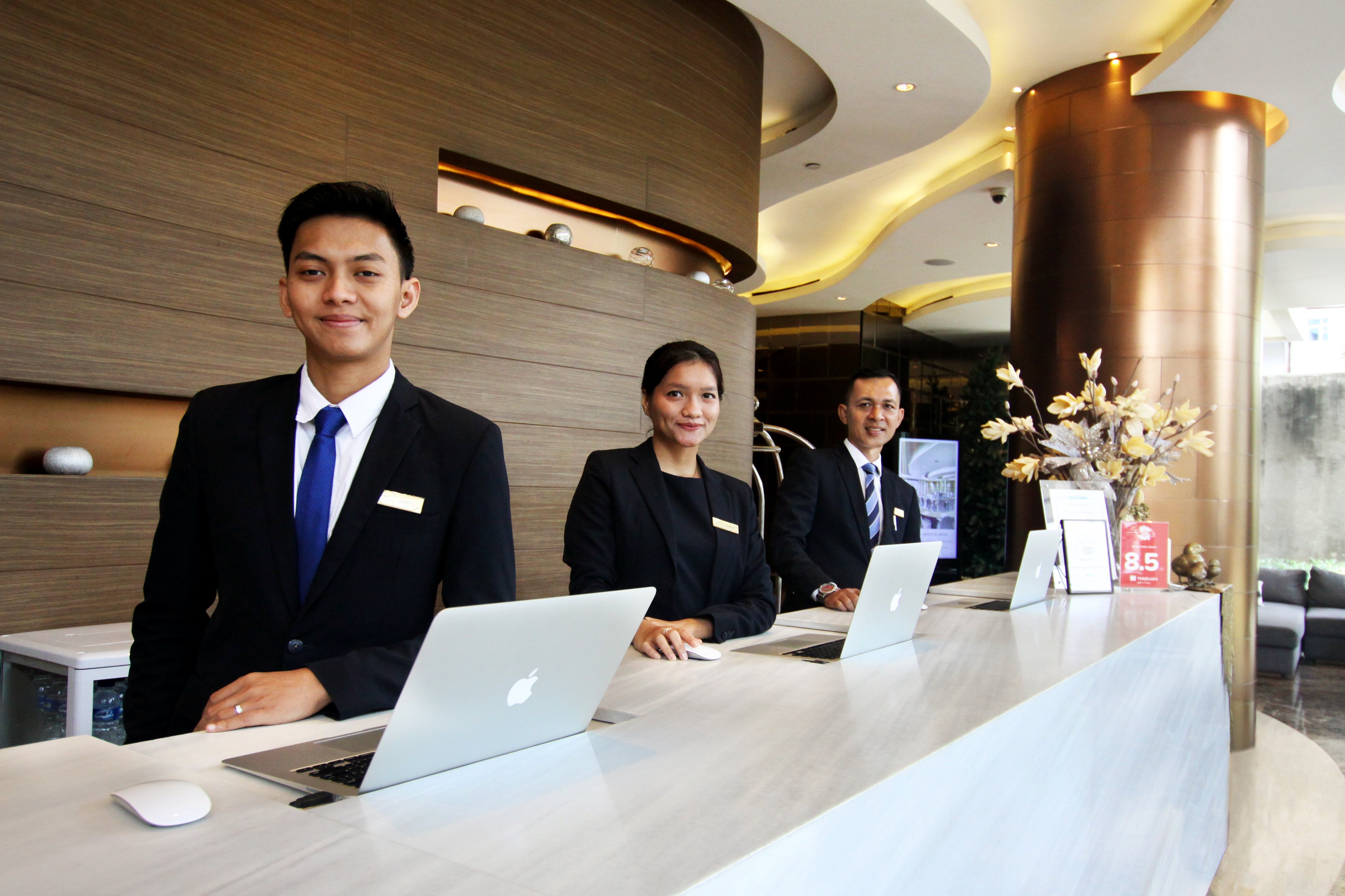 Ashley Wahid Hasyim Jakarta-官方