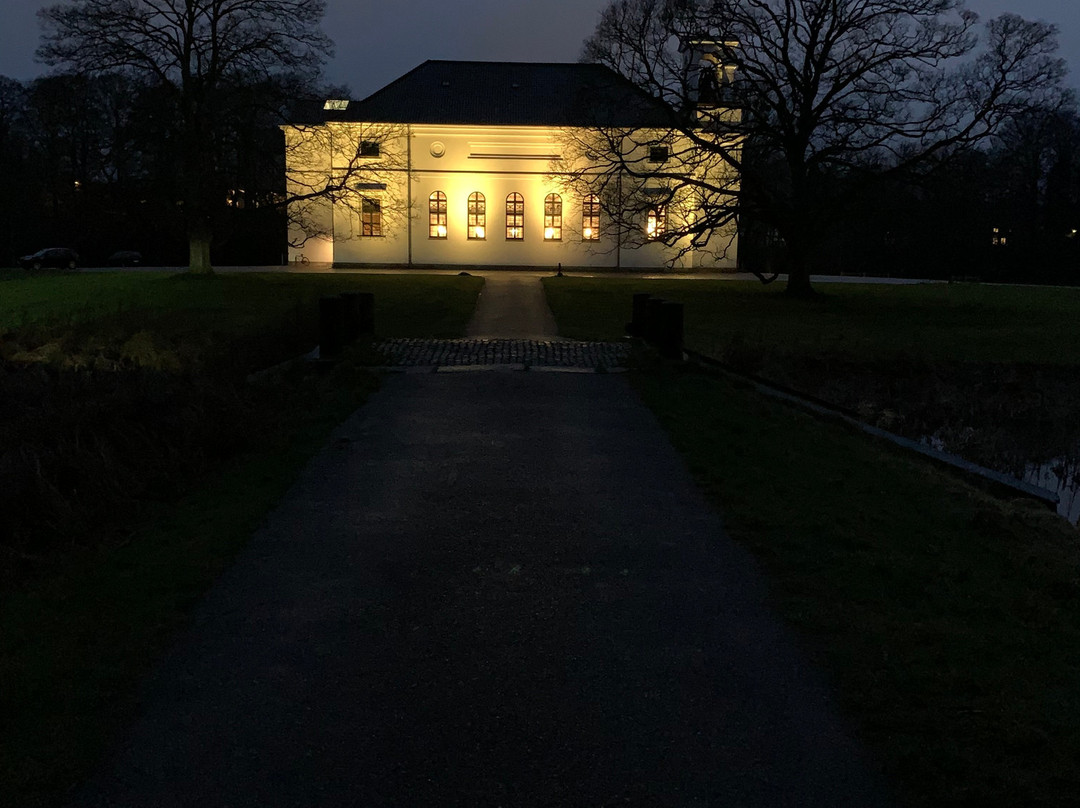 Hoersholm Kirke景点图片