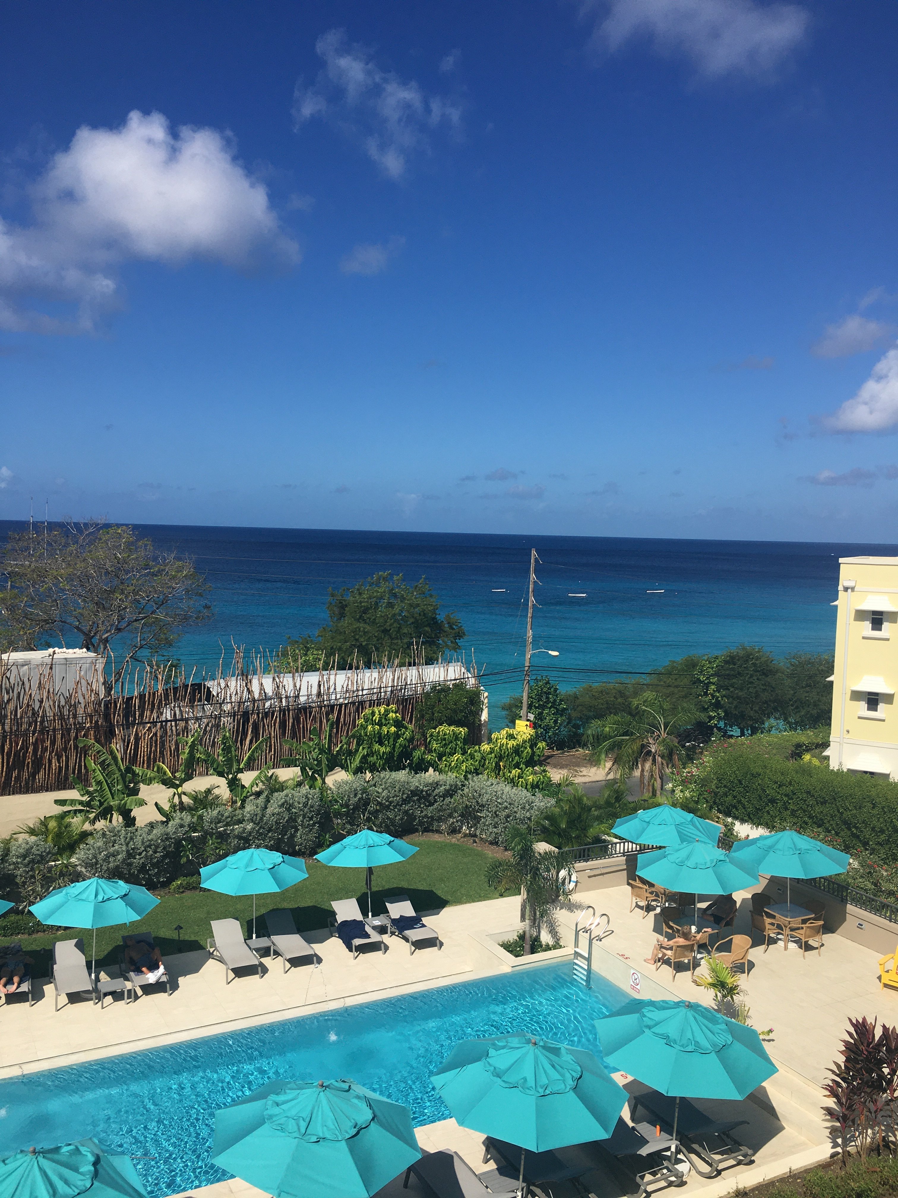 Villas & Suites at Beach View-官方