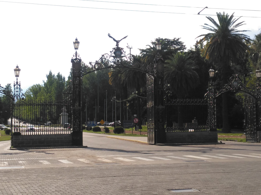 Portones del Parque San Martin-门多萨必去景点