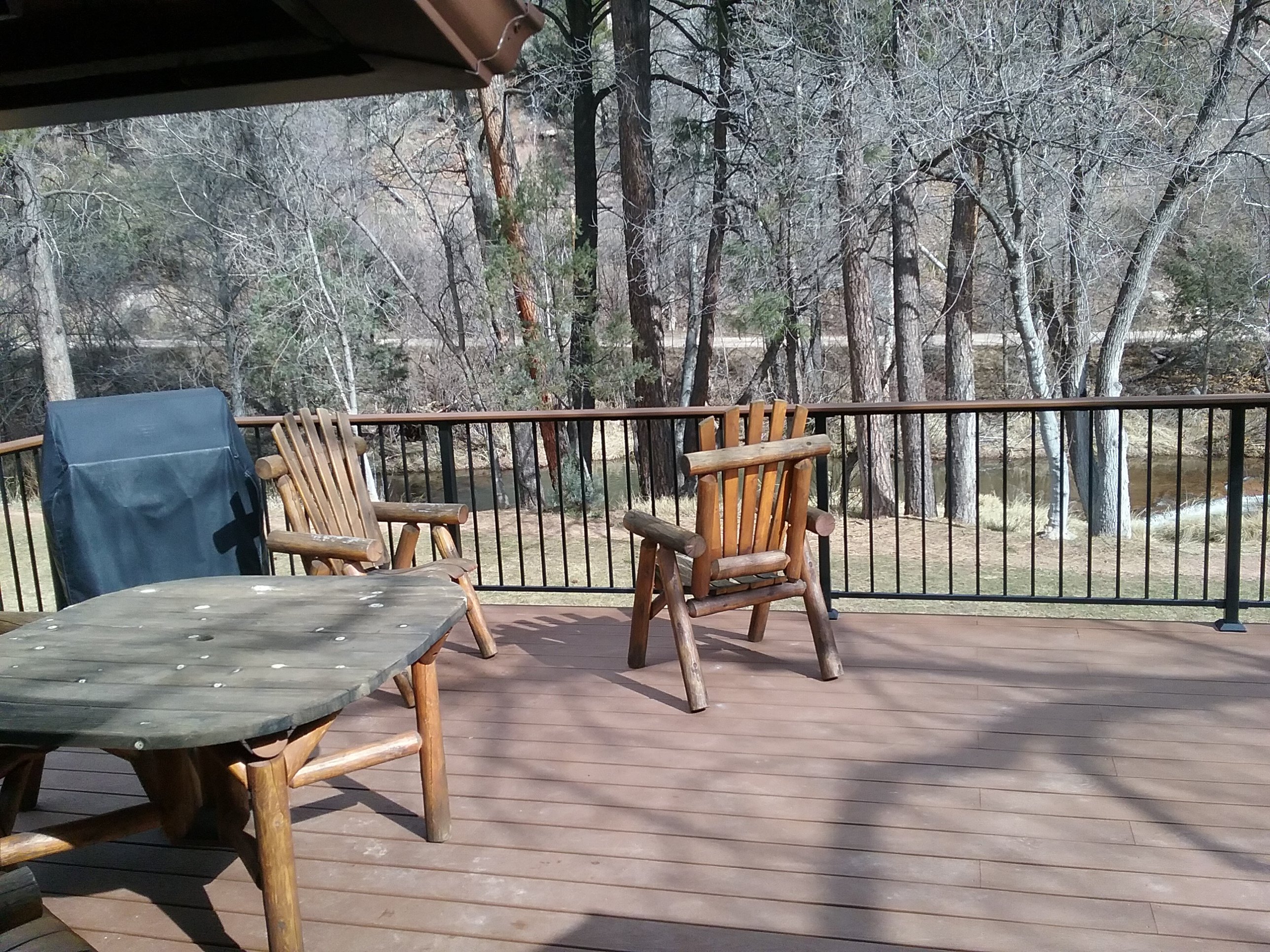 Kohl's Ranch Lodge-浴室