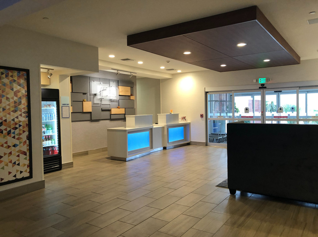 Holiday Inn Express & Suites Albany By IHG主图