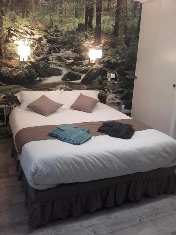 Aux Genets de Josephine主图