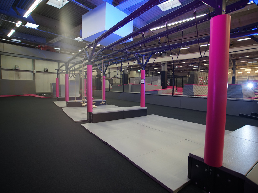 SPRUNG RAUM Trampolinpark Kiel-基尔必去景点