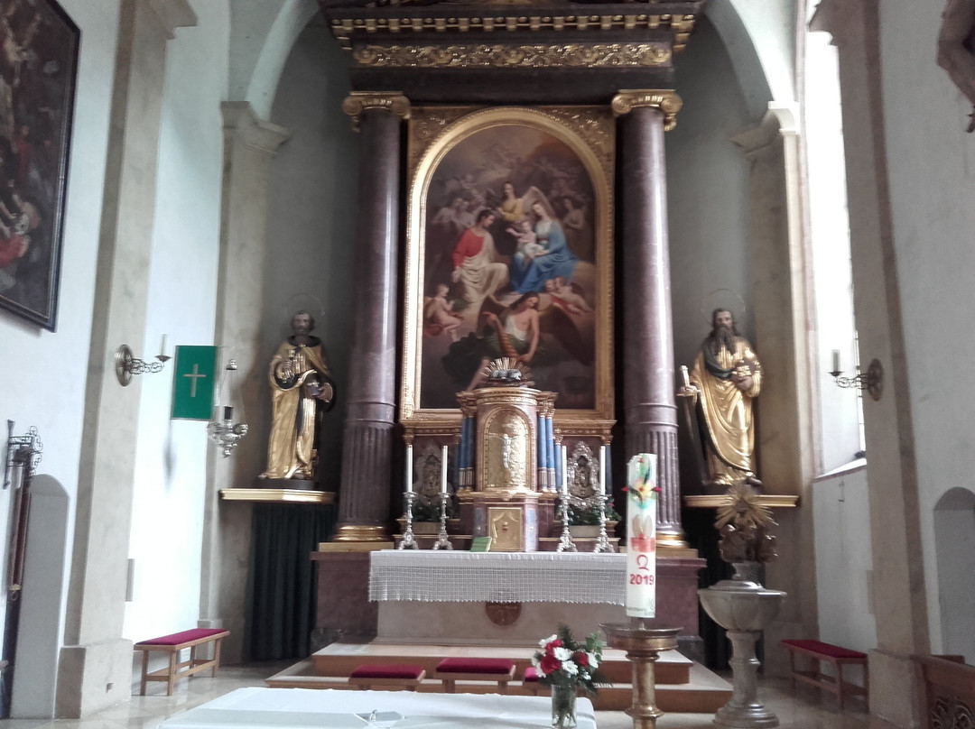 Stadtpfarre St. Vitus-库夫石必去景点