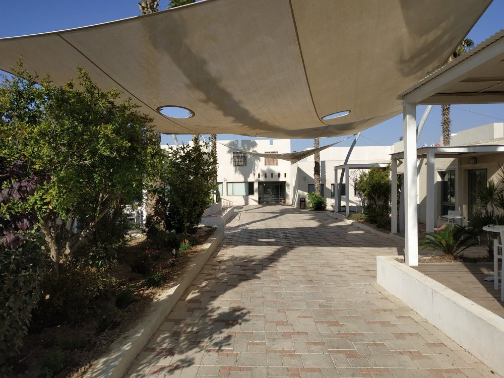 Desert Iris Hotel主图