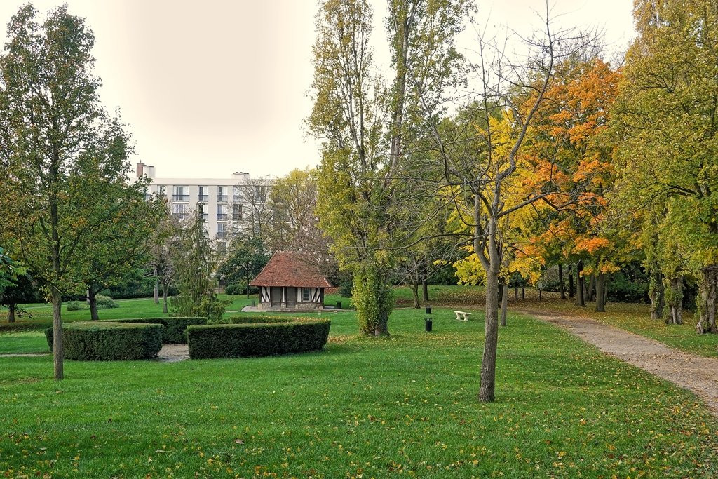 Parc Courbet景点图片