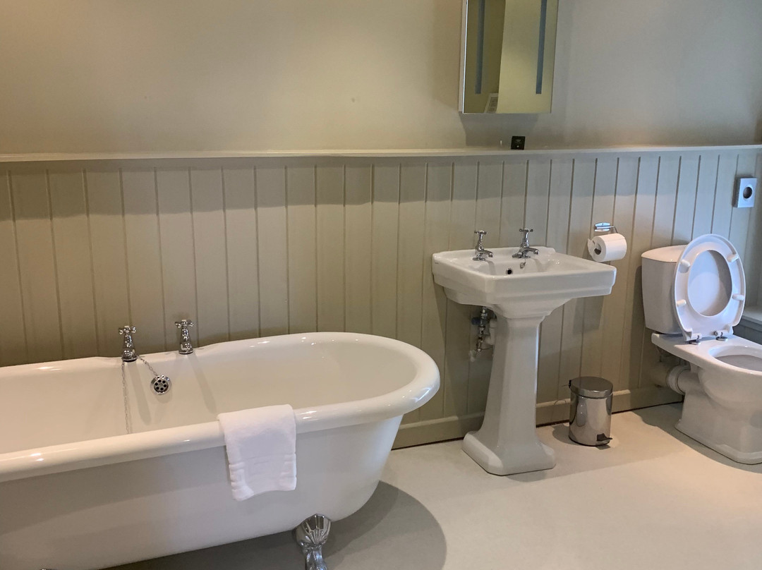 城堡大酒店主图