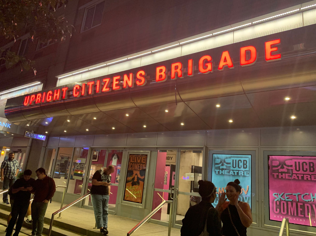 Upright Citizens Brigade Theatre夜店景点图片