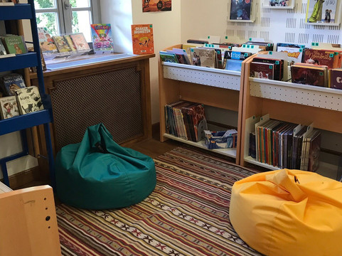 Mediatheque Lucien Jacques-格雷乌莱班必去景点