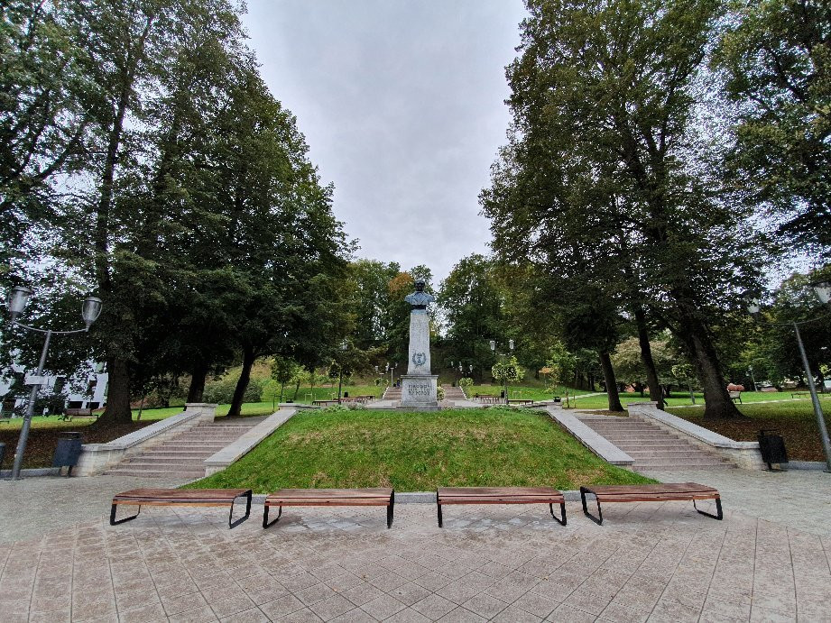 Monument to Nikolai Pirogov-塔尔图必去景点