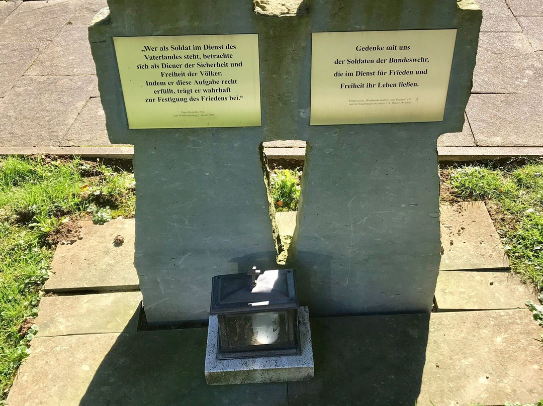 Soldatenfriedhof Vossenack-Huertgenwald必去景点
