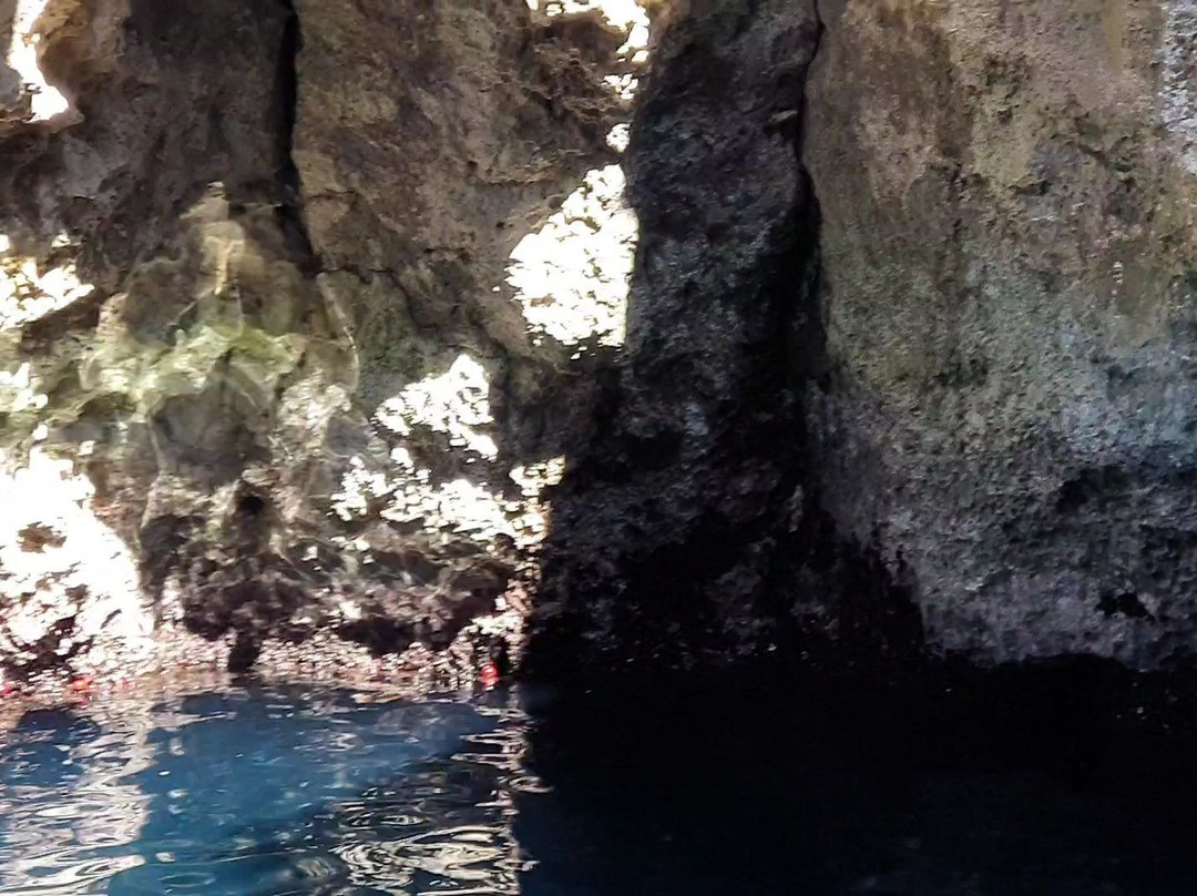 Grotta e Cala delle Rondinelle景点图片
