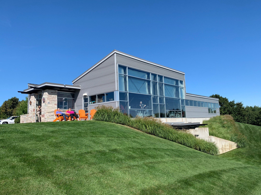 2 Lads Winery-特拉弗斯城必去景点