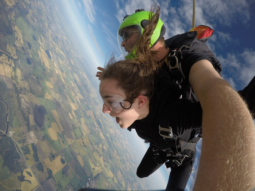 Alberta Skydive Central景点图片