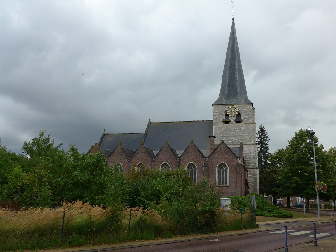Sint Hubertus Kerk景点图片