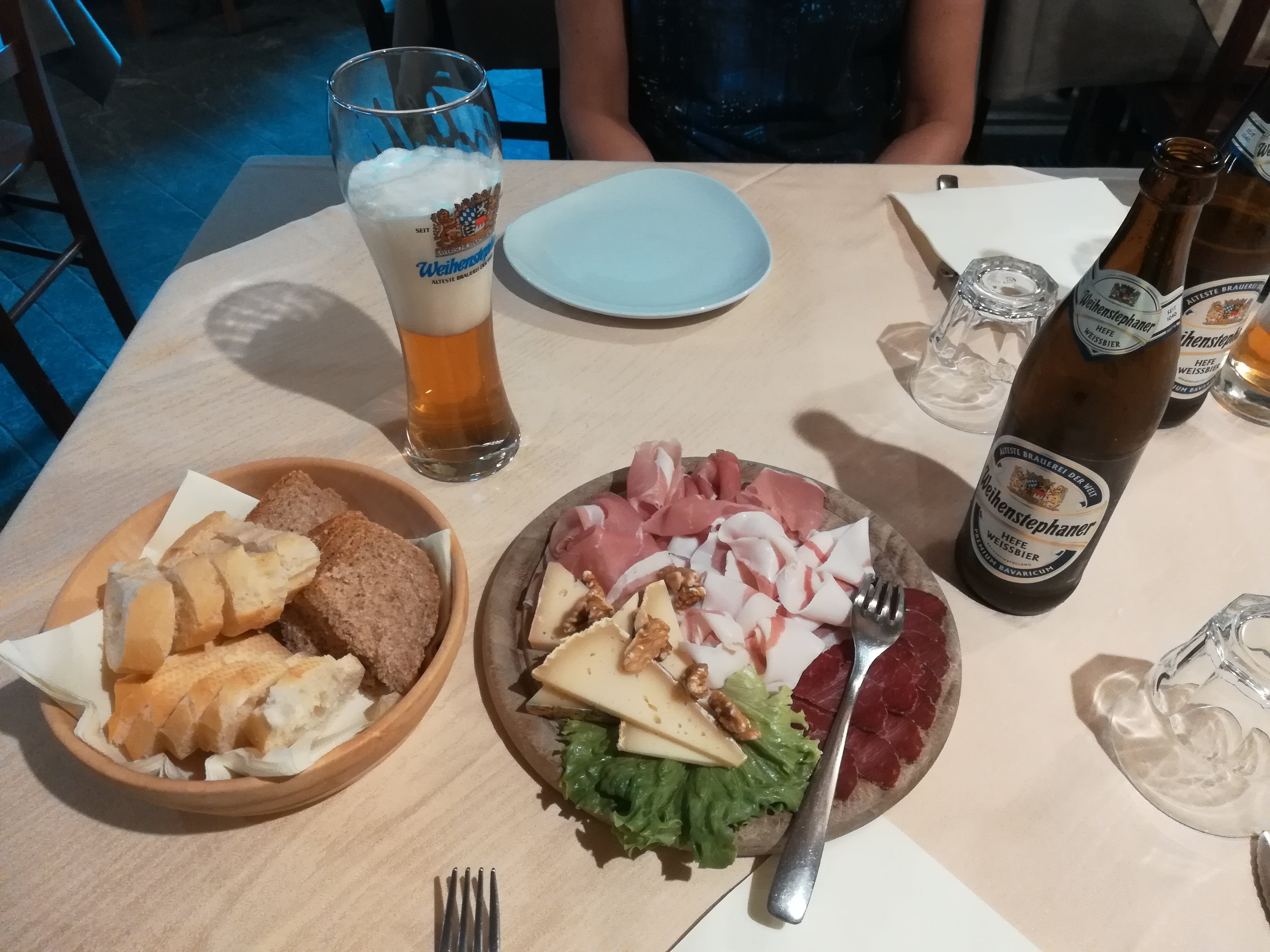 Rifugio L'Aroula-餐饮