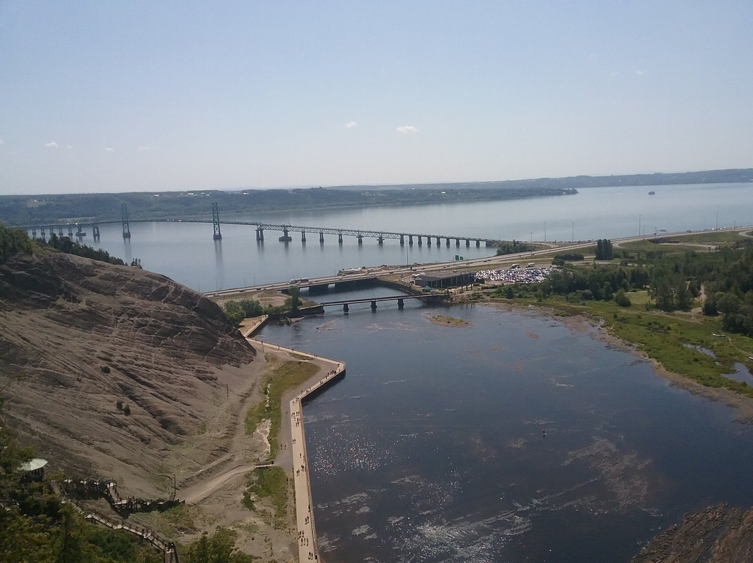 Chute Jean-Larose-博普雷必去景点