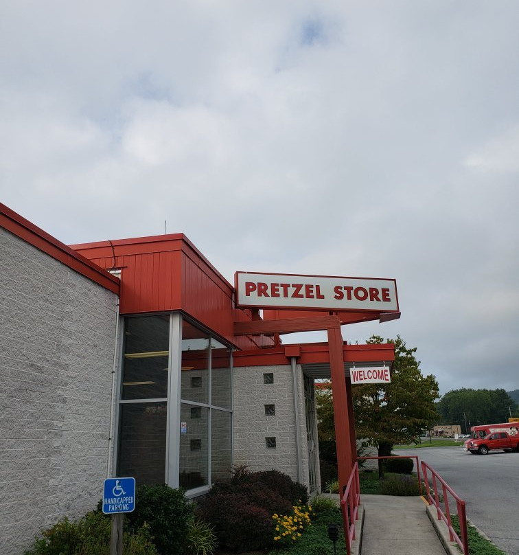 Tom Sturgis Pretzels Factory Store景点图片