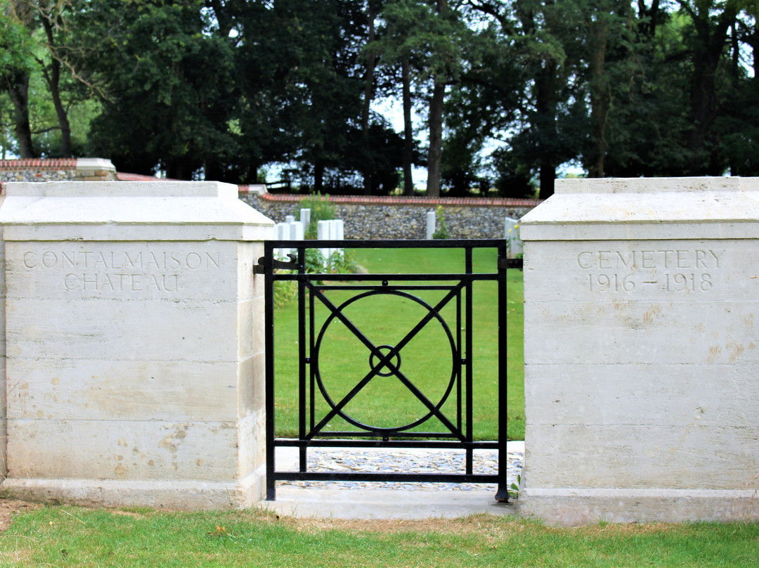 Contalmaison chateau cemetery景点图片