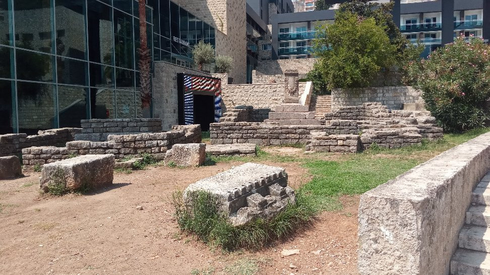 Ruins of Roman-Era Necropolis-布德瓦必去景点