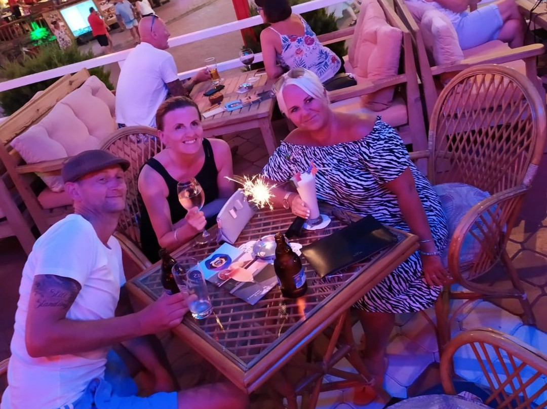 Efes Garden Cocktail Bar景点图片