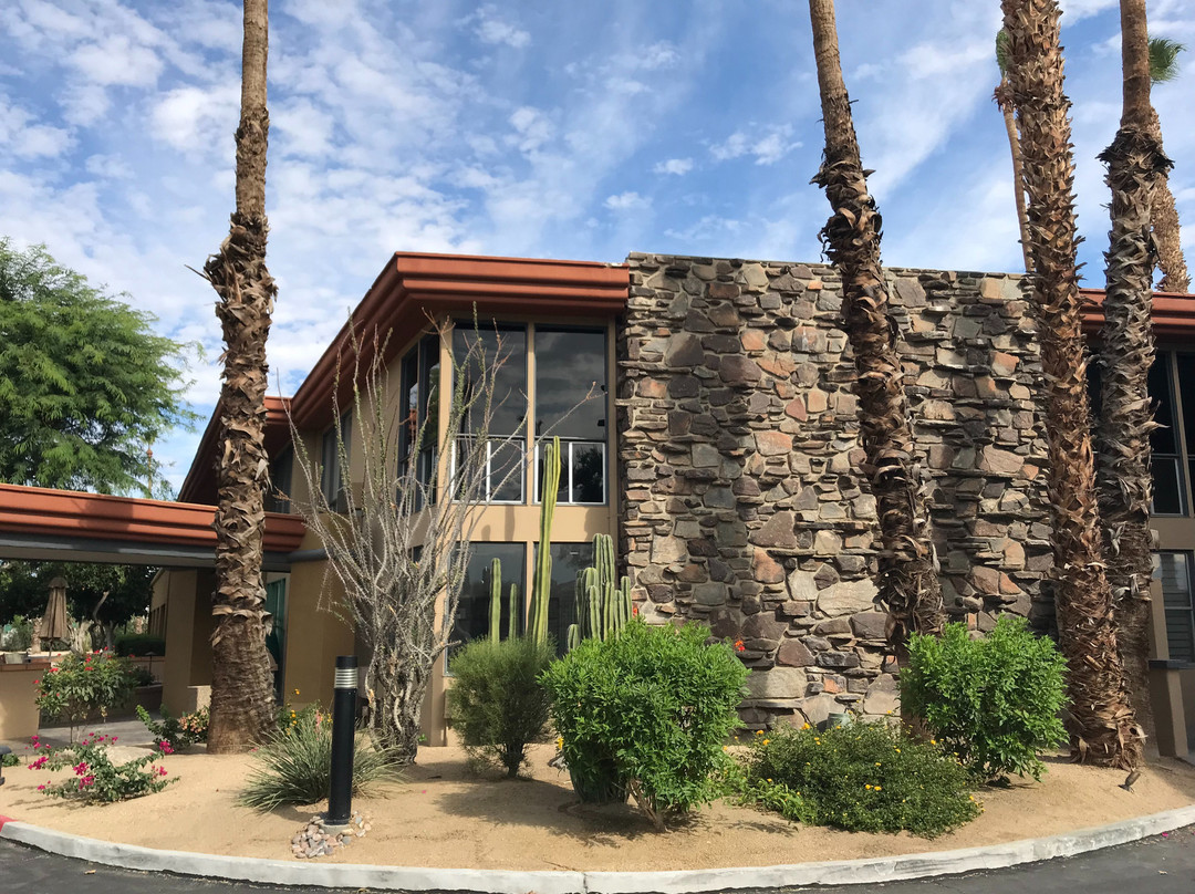 贝斯特韦斯特戴趣酒店主图