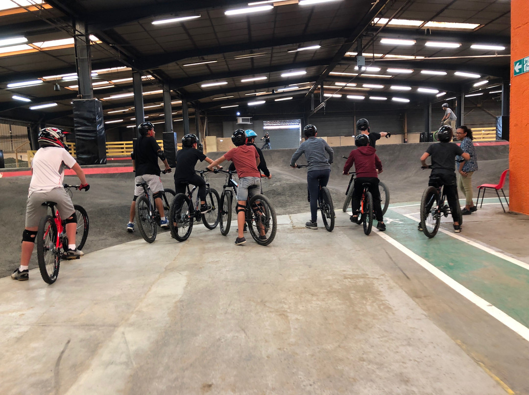 WeRide Lyon Indoor Bike Park景点图片